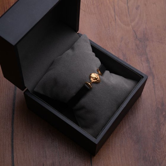 دستبند زنانه طلا طرح کله شیر