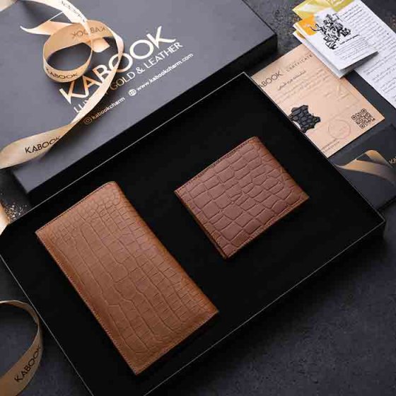 ست هدیه چرم کیف کتی و کیف جیبی عسلی