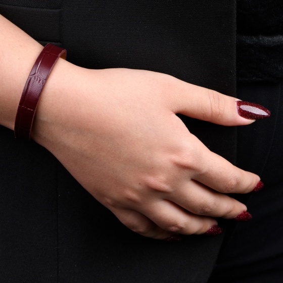 دستبند چرم کروکودیل زرشکی