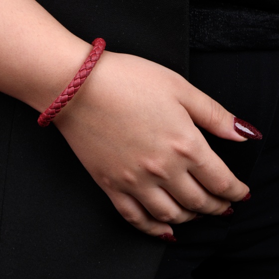 دستبند بافت زنانه قرمز