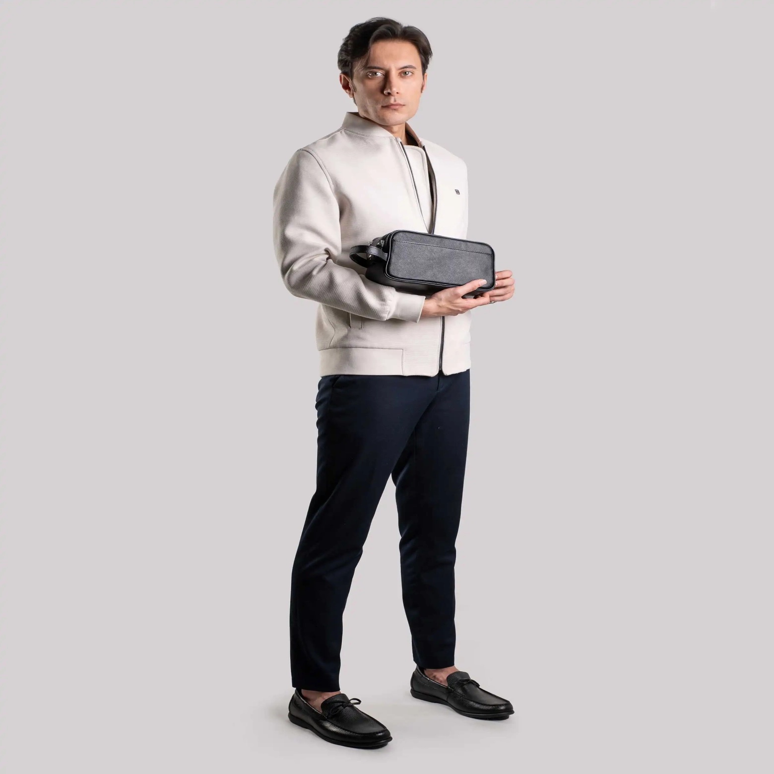 کیف دستی مردانه چرم طبیعی یاسان مشکی مونت بلانک
